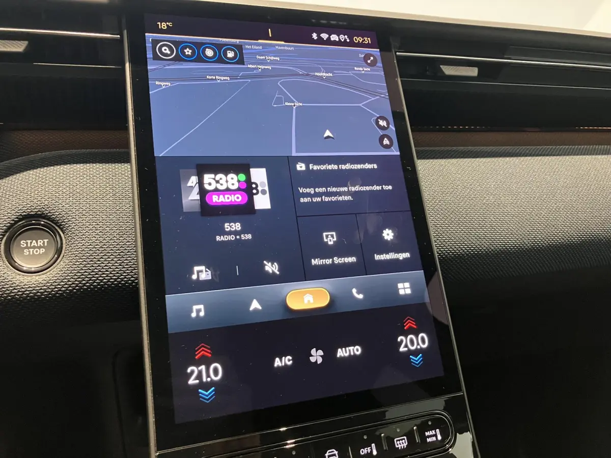 1.2 Hybrid 145 Plus l Elek. Kofferklep l Apple carplay & Android auto l Climate Control l Camera l Navi l