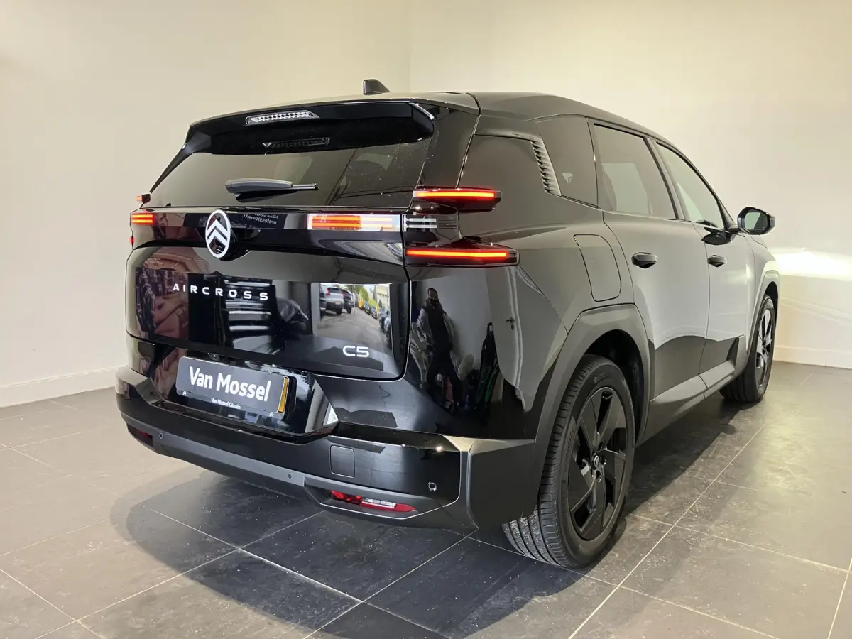 1.2 Hybrid 145 Plus l Elek. Kofferklep l Apple carplay & Android auto l Climate Control l Camera l Navi l