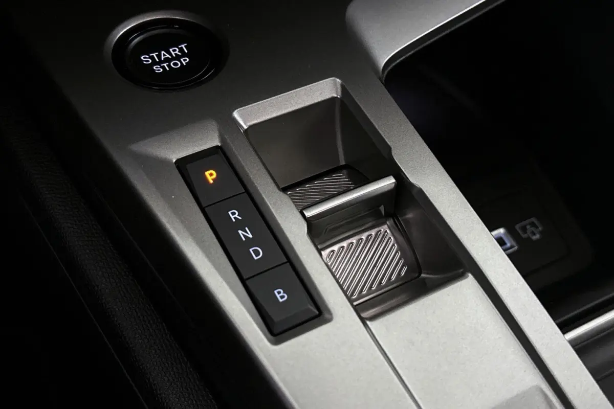 1.6 Plug-in Hybrid 195 GT Panoramadak FOCAL 360 Camera