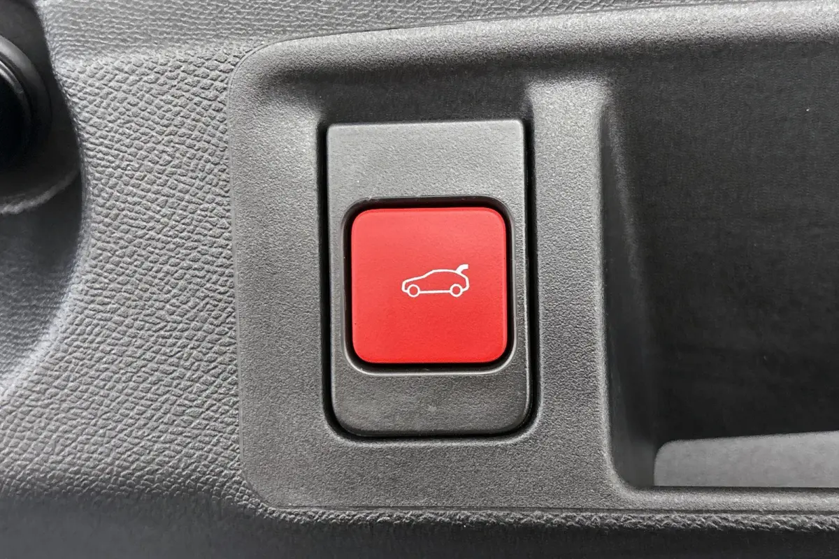 1.6 Plug-in Hybrid 195 GT Panoramadak FOCAL 360 Camera