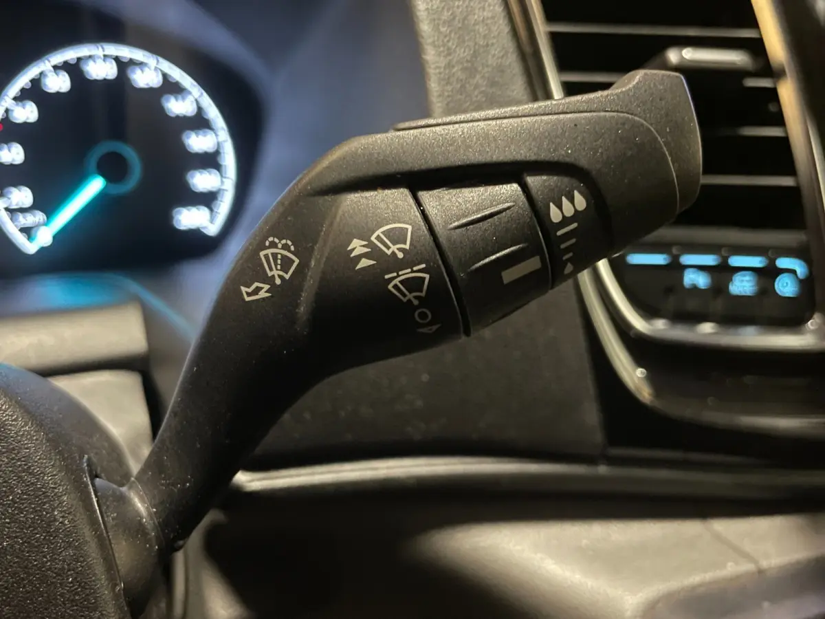300 2.0 TDCI L2H1 Limited DC|FULL OPTION|AUTOMAAT|ACC|2X SCHUIFDEUR|CARPLAY|CAMERA|TREKHAAK|1e EIG|NAP|NL-AUTO