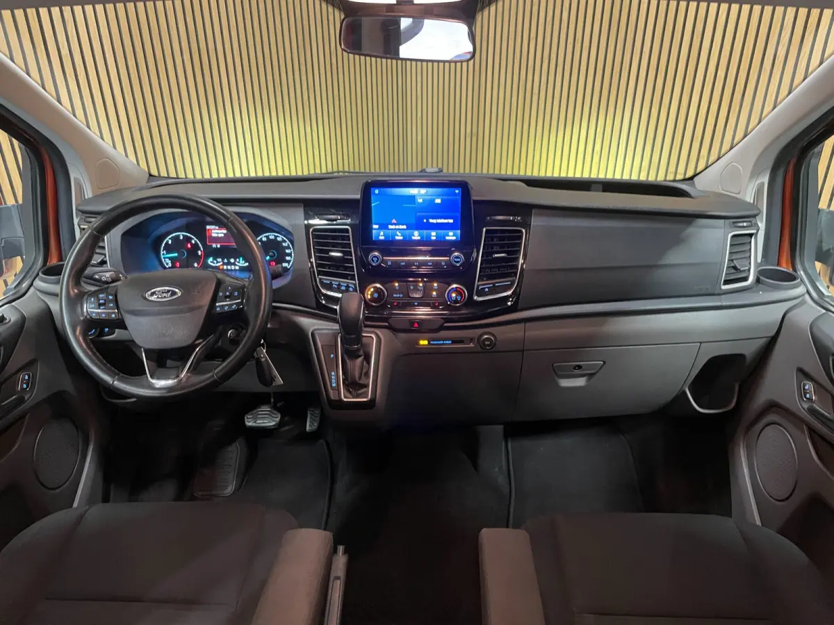 300 2.0 TDCI L2H1 Limited DC|FULL OPTION|AUTOMAAT|ACC|2X SCHUIFDEUR|CARPLAY|CAMERA|TREKHAAK|1e EIG|NAP|NL-AUTO