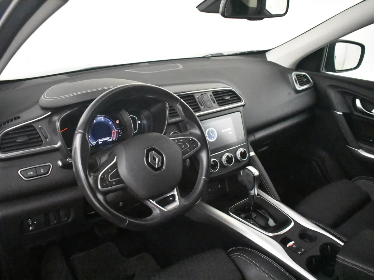 1.3 TCe Automaat Black Edition l Bose Audio l Camera l LED l Cr Control l Side Assist l Half Leder l Navigatie l Half Leder l