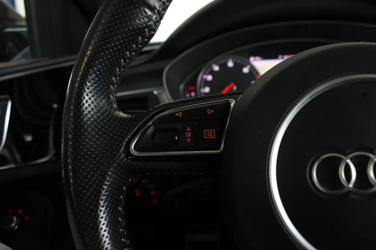 1.8 TFSI S-Line Edition 1e eigenaar | Black Optic | Stoelverw. | Elektr. Achterklep | Privacy glass | 18" LMV | PDC V+A