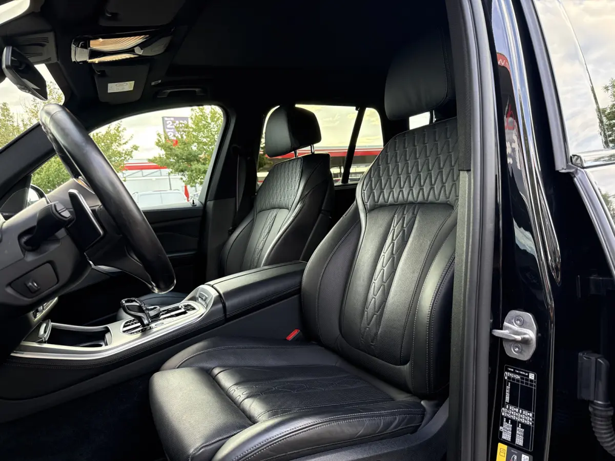 xDrive45e High Executive | M-Sport | 4 Wielbest. | Stoelvent. | Pano | Skylounge | Softclose | Trekhaak | ACC | HUD