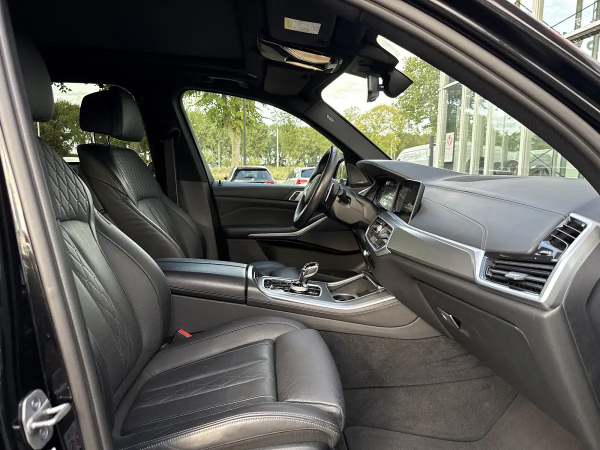 xDrive45e High Executive | M-Sport | 4 Wielbest. | Stoelvent. | Pano | Skylounge | Softclose | Trekhaak | ACC | HUD