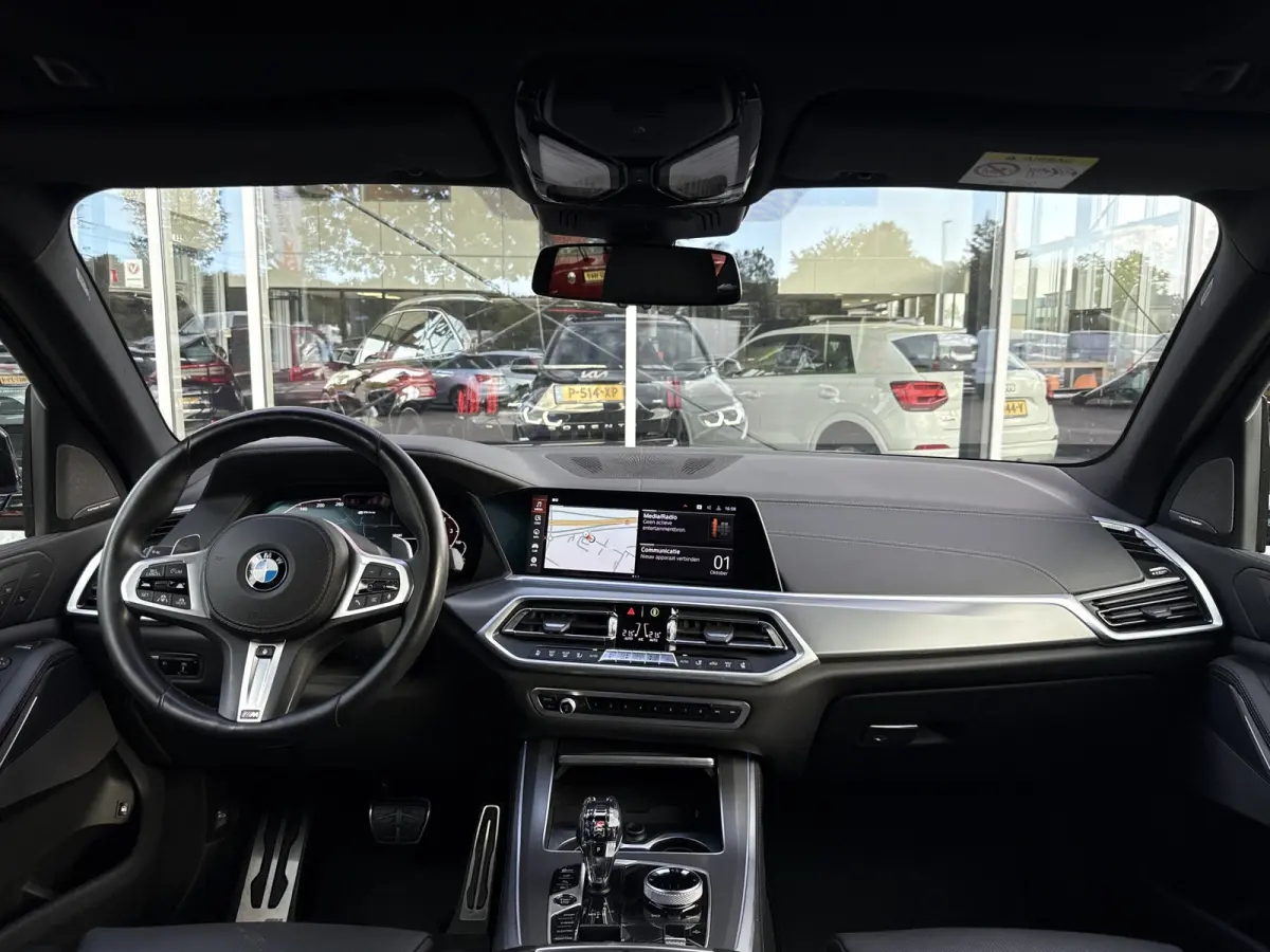 xDrive45e High Executive | M-Sport | 4 Wielbest. | Stoelvent. | Pano | Skylounge | Softclose | Trekhaak | ACC | HUD