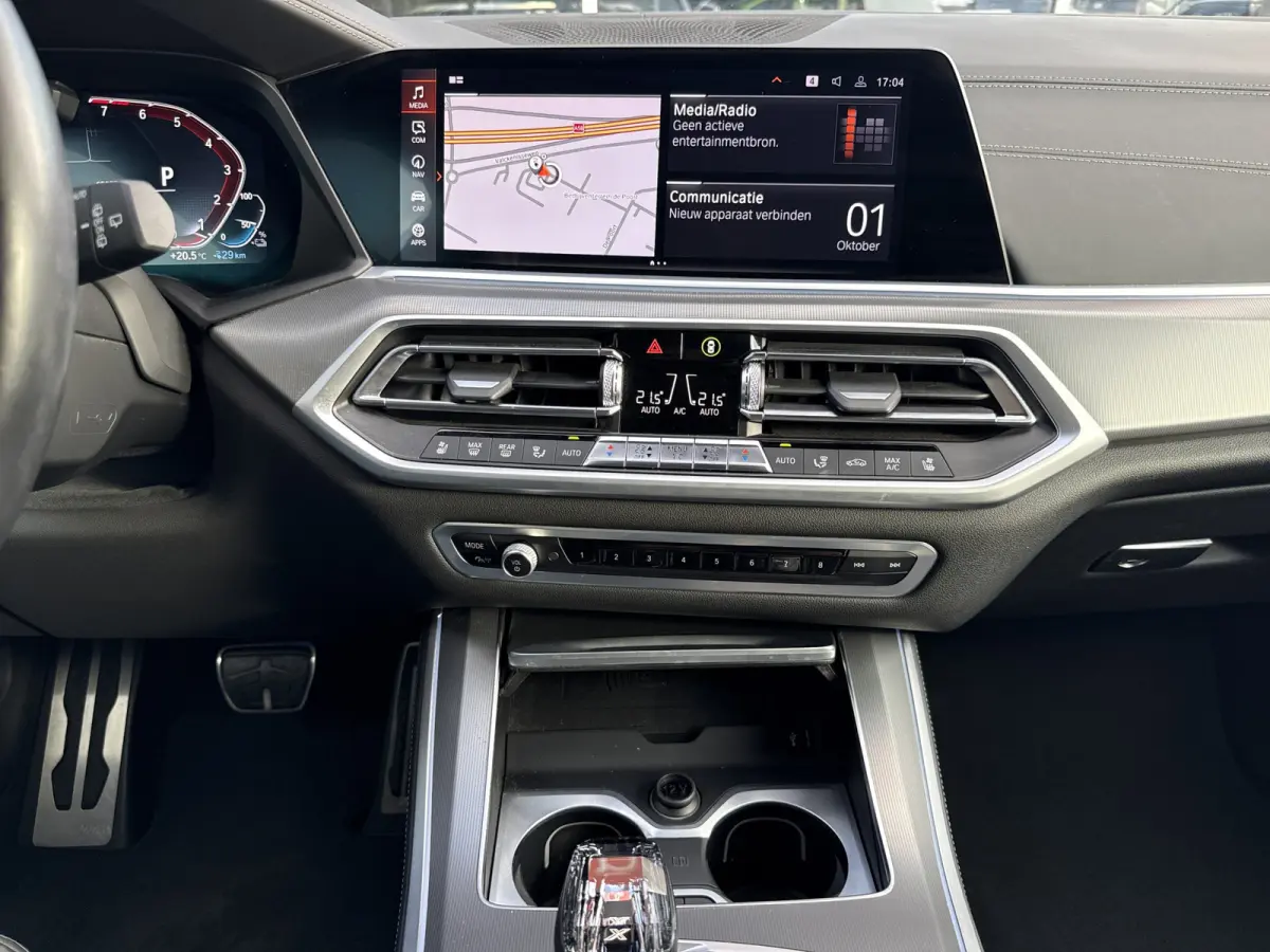 xDrive45e High Executive | M-Sport | 4 Wielbest. | Stoelvent. | Pano | Skylounge | Softclose | Trekhaak | ACC | HUD
