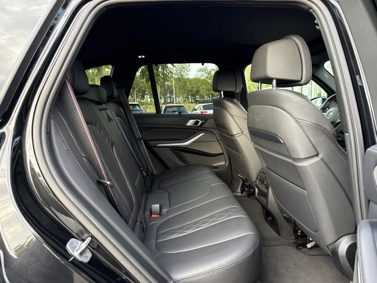xDrive45e High Executive | M-Sport | 4 Wielbest. | Stoelvent. | Pano | Skylounge | Softclose | Trekhaak | ACC | HUD