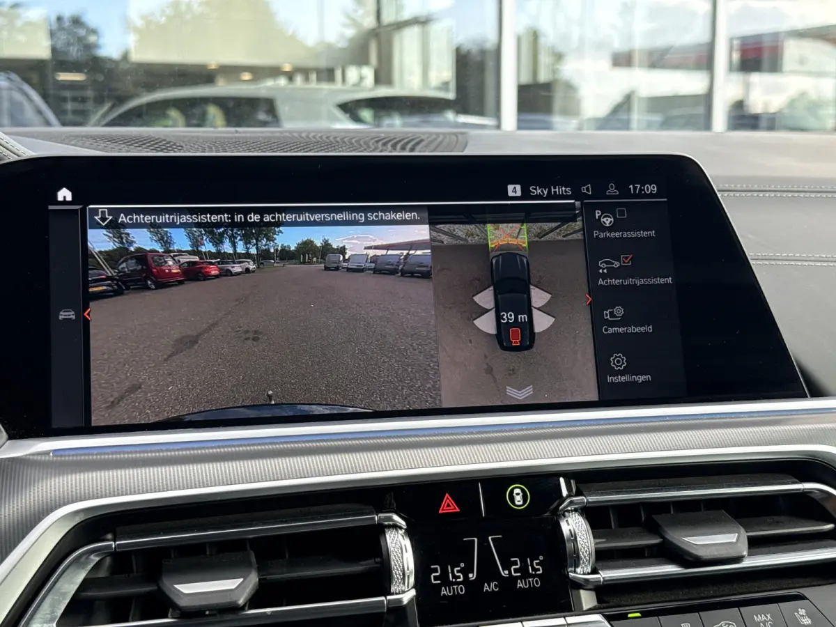 xDrive45e High Executive | M-Sport | 4 Wielbest. | Stoelvent. | Pano | Skylounge | Softclose | Trekhaak | ACC | HUD