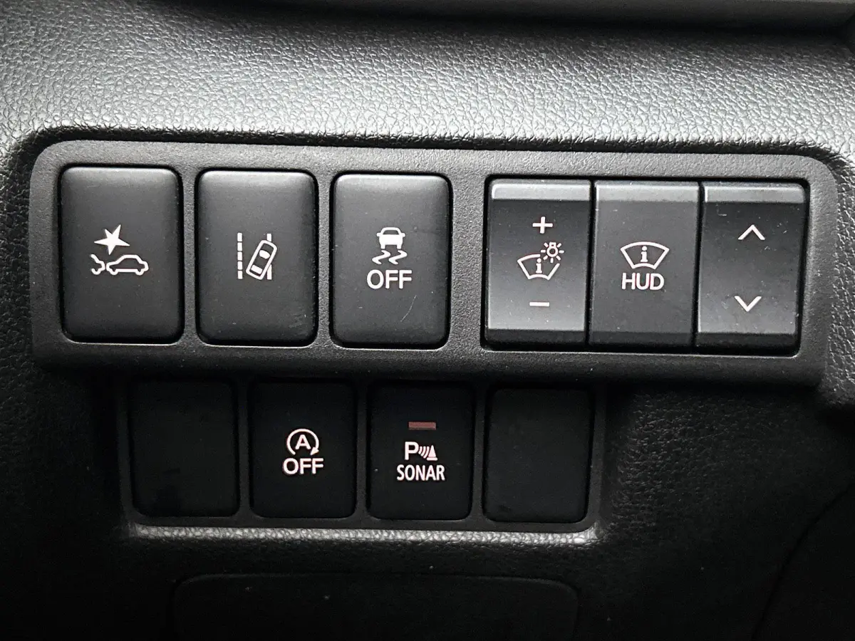 1.5 DI-T First Edition | 360 Camera | Climate Control | Stoelverwarming | Cruise Control Adaptief | HUD | Volledig Onderhouden |