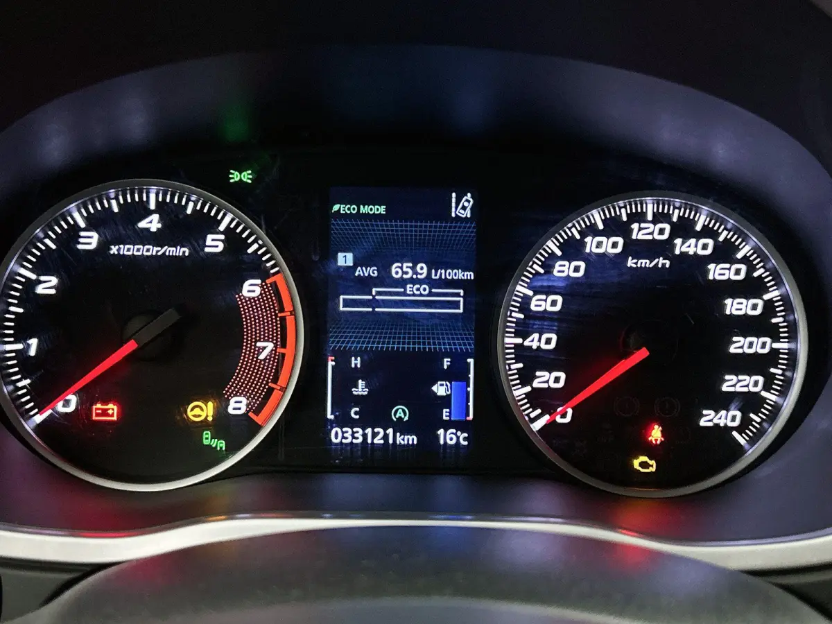 1.5 DI-T First Edition | 360 Camera | Climate Control | Stoelverwarming | Cruise Control Adaptief | HUD | Volledig Onderhouden |