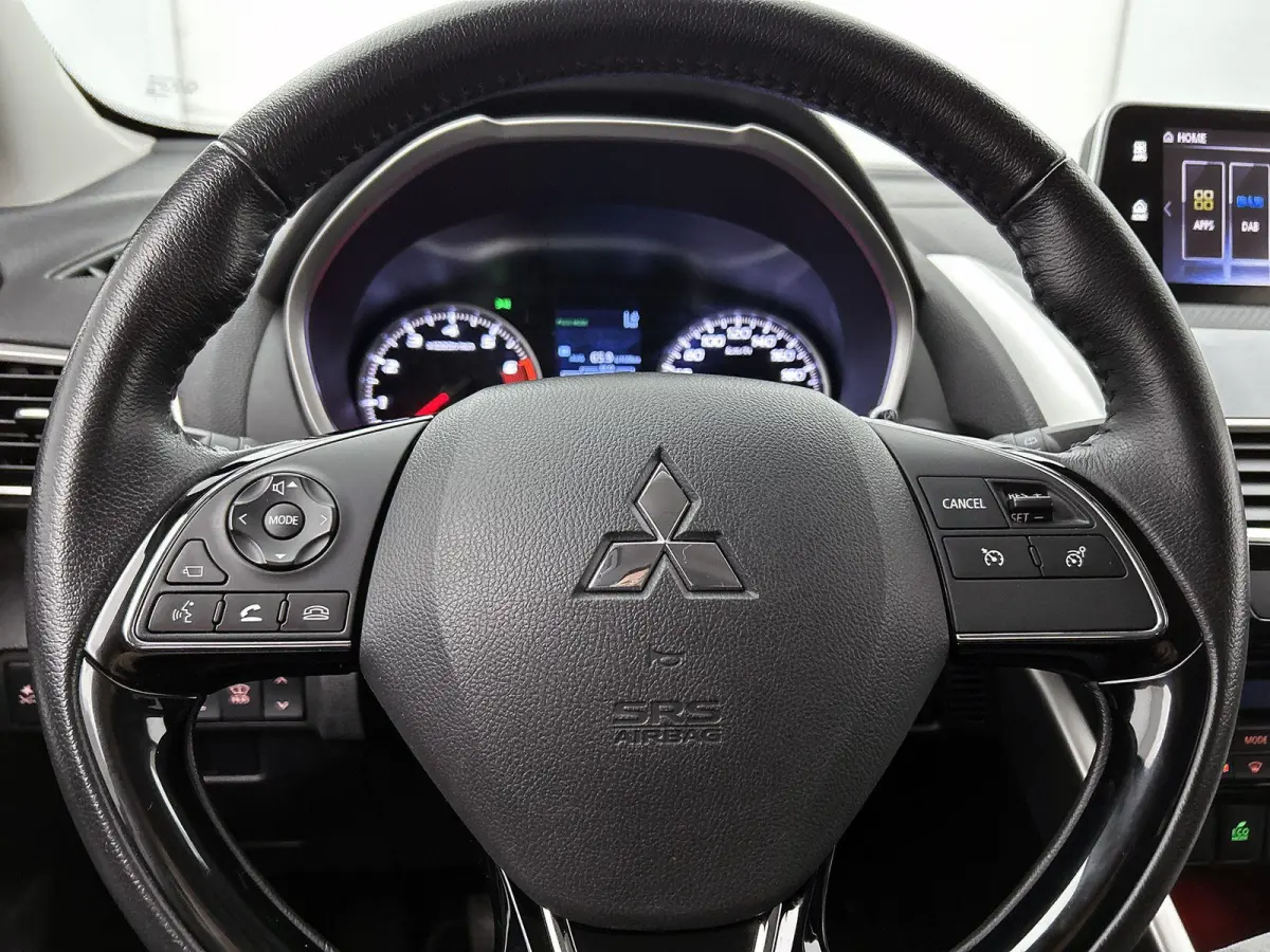 1.5 DI-T First Edition | 360 Camera | Climate Control | Stoelverwarming | Cruise Control Adaptief | HUD | Volledig Onderhouden |