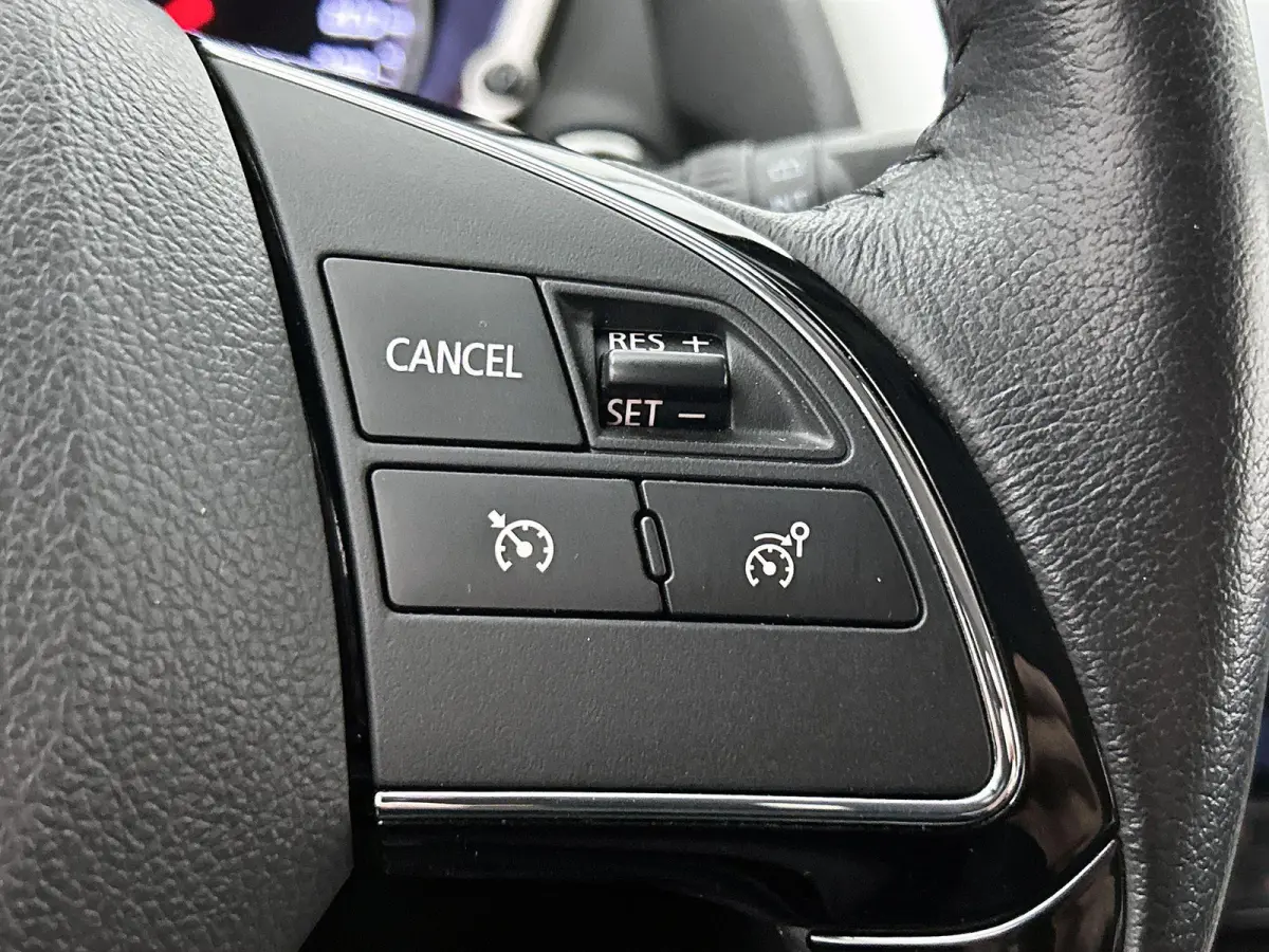 1.5 DI-T First Edition | 360 Camera | Climate Control | Stoelverwarming | Cruise Control Adaptief | HUD | Volledig Onderhouden |