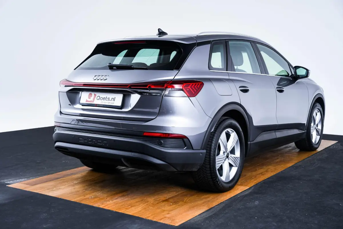 40 Advanced edition 77 kWh Panoramadak - Comfortpakket plus - Assistentiepakket plus - Veiligheidspakket plus - MMI navigatie pro - Sonos premium soundsystem - Akoestische zijruiten -