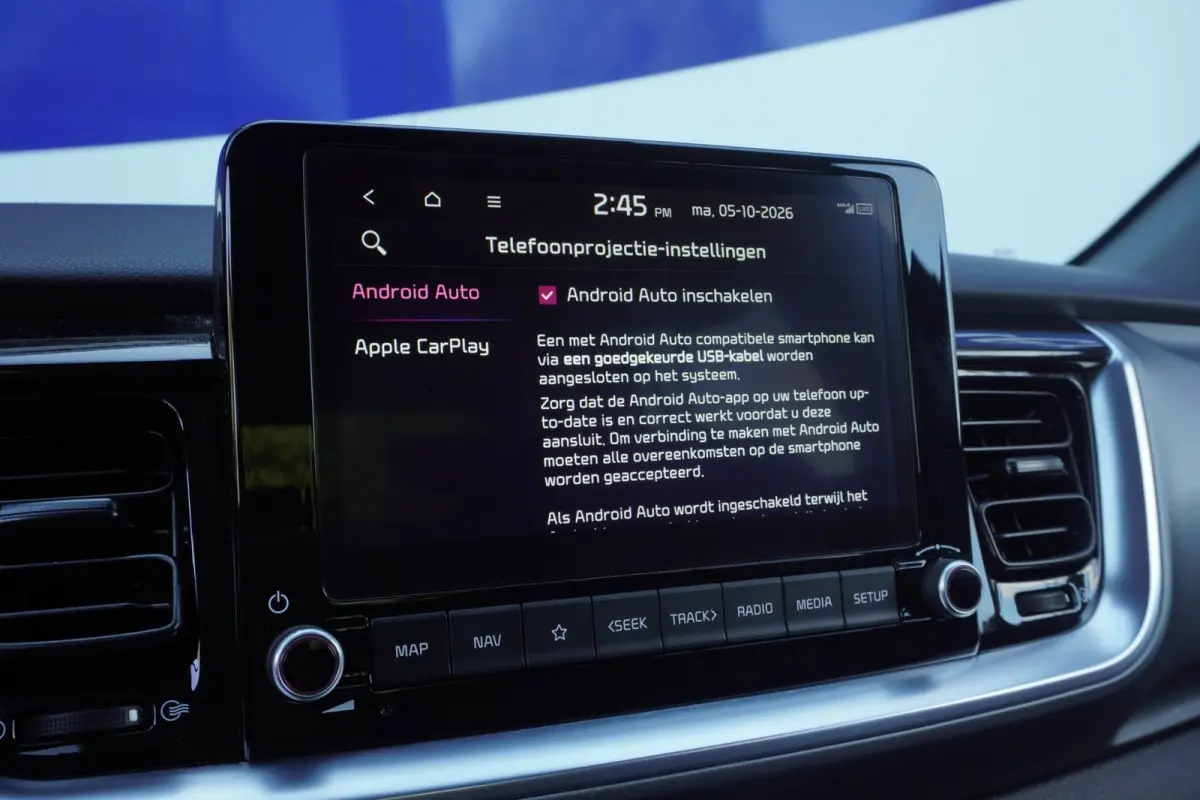 1.0 T-GDi MHEV DynamicPlusLine+Led+Ecc+Navigatie+Camera+cruise+Privacy-Glass = TOP ONDERHOUDEN !!