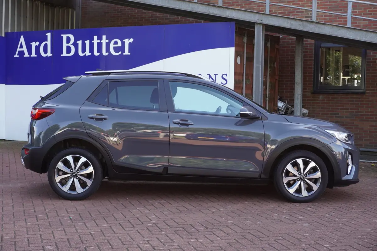 1.0 T-GDi MHEV DynamicPlusLine+Led+Ecc+Navigatie+Camera+cruise+Privacy-Glass = TOP ONDERHOUDEN !!