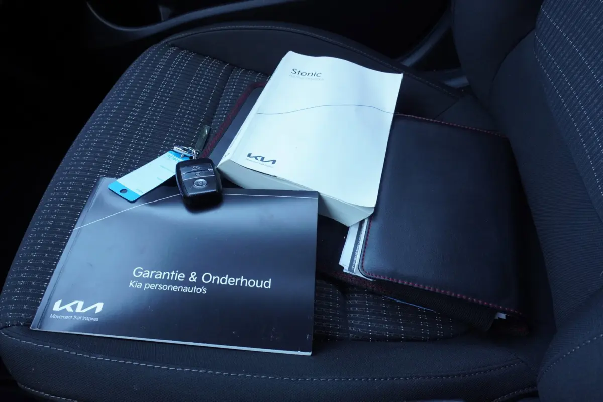 1.0 T-GDi MHEV DynamicPlusLine+Led+Ecc+Navigatie+Camera+cruise+Privacy-Glass = TOP ONDERHOUDEN !!