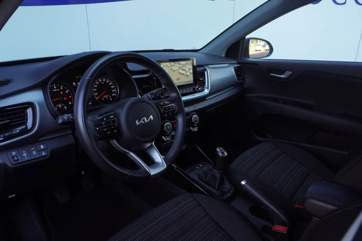 1.0 T-GDi MHEV DynamicPlusLine+Led+Ecc+Navigatie+Camera+cruise+Privacy-Glass = TOP ONDERHOUDEN !!