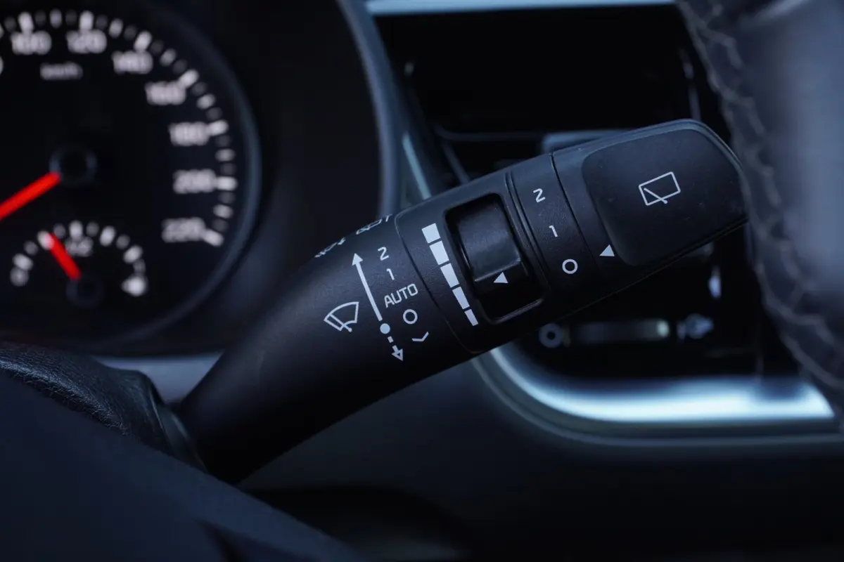 1.0 T-GDi MHEV DynamicPlusLine+Led+Ecc+Navigatie+Camera+cruise+Privacy-Glass = TOP ONDERHOUDEN !!