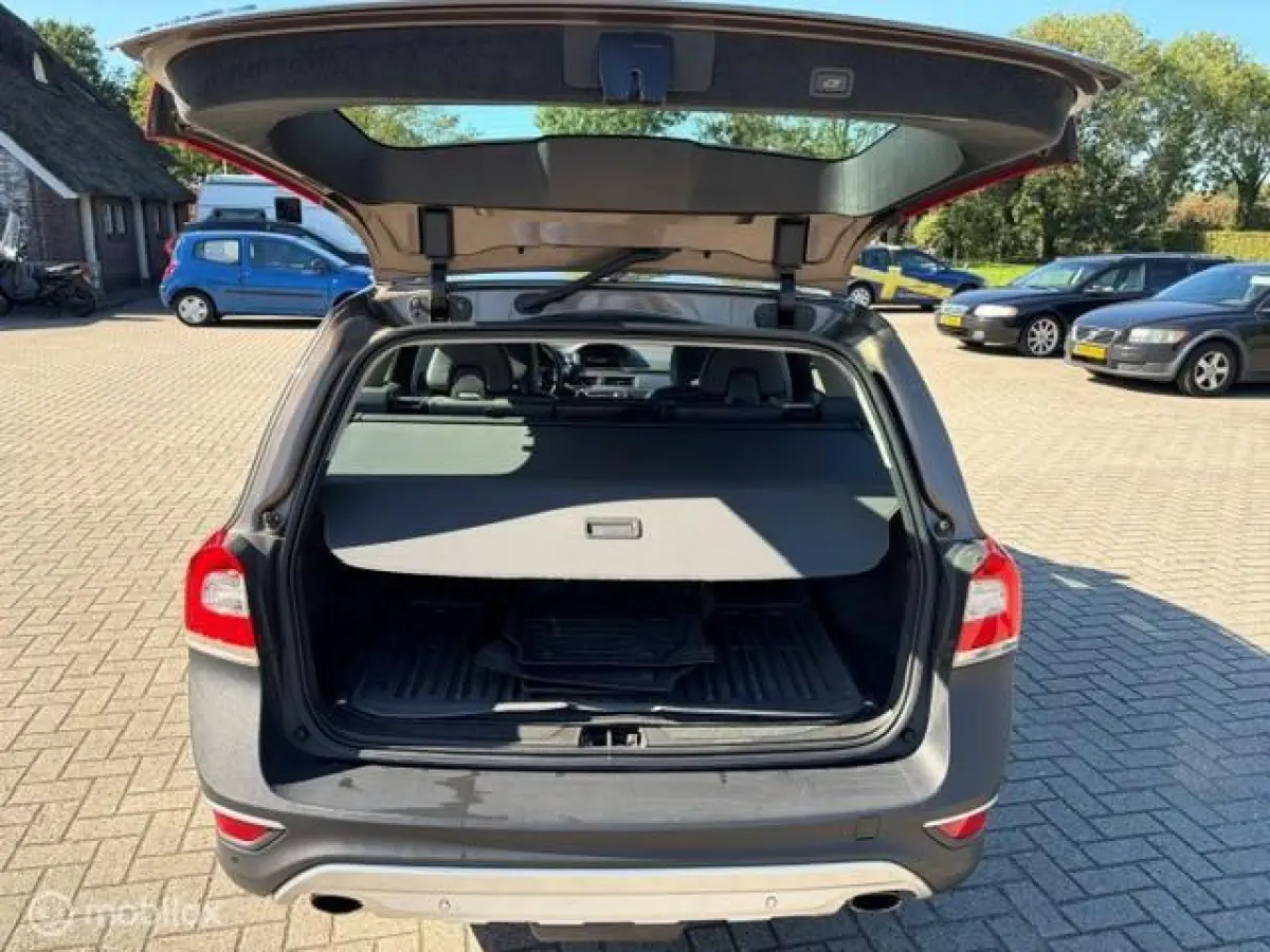 MY16 FWD T5 245PK GEARTRONIC8 INSCRIPTION | SUNROOF | STANDKACHEL | STOELKOELING