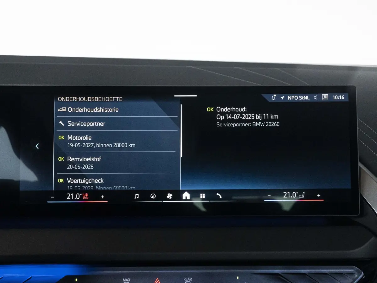 30e xDrive | M Sportpakket | Comfort Access | 19 inch | Driving Assistant Plus | Harman Kardon | Adaptieve LED Koplampen | Trekhaak