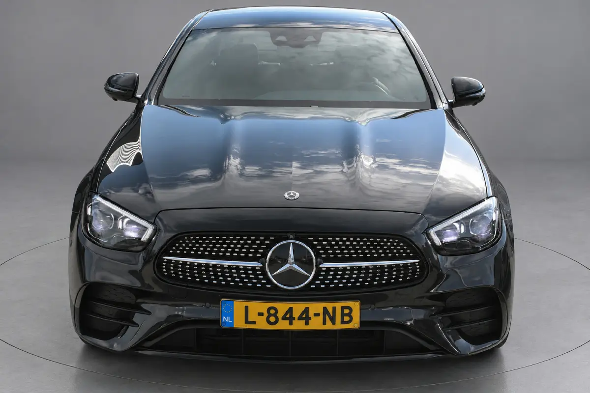 300e AMG Line NIGHT PAKKET LEDER DISTRONIC 360-CAMERA KEY-LESS GO
