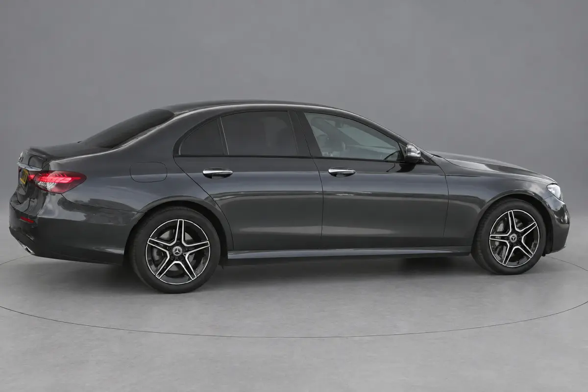 300e AMG Line NIGHT PAKKET LEDER DISTRONIC 360-CAMERA KEY-LESS GO