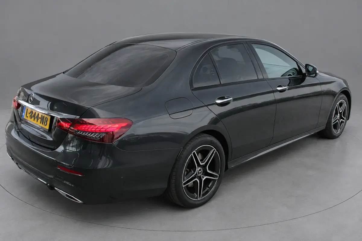 300e AMG Line NIGHT PAKKET LEDER DISTRONIC 360-CAMERA KEY-LESS GO