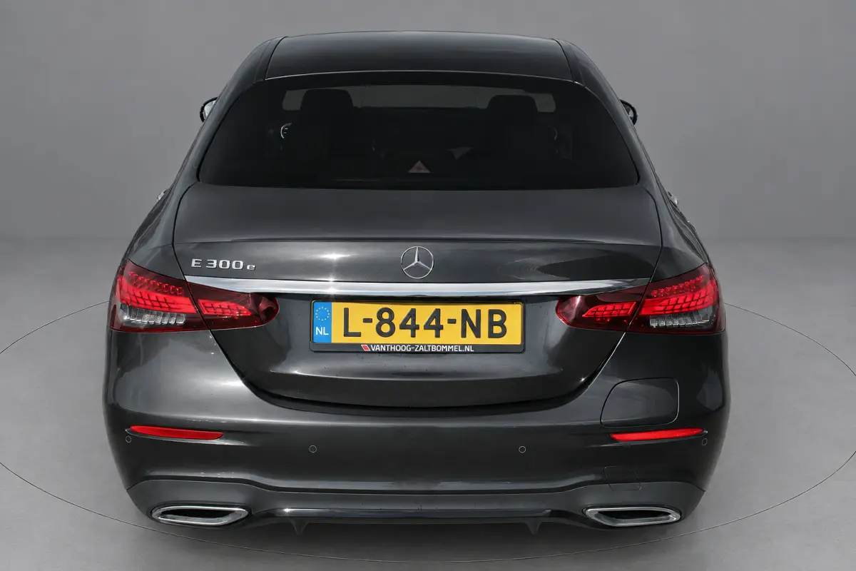 300e AMG Line NIGHT PAKKET LEDER DISTRONIC 360-CAMERA KEY-LESS GO