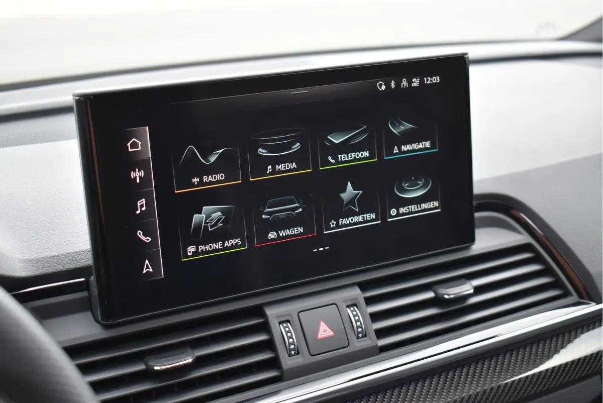 50 TFSI e S-Line 299 Pk Competition Pano Lucht Carbon Keyless Trekhaak Oled Matrix 21 Inch
