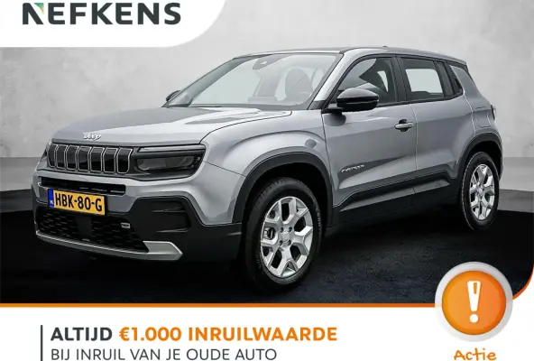 SUV Altitude 100 pk Automaat | Navigatie via Apple Carplay/Android Auto | Parkeersensoren Achter | LED Koplampen | Kunstlederen Bekleding | Volledig Digitaal Instrumentenpaneel | Climate Con