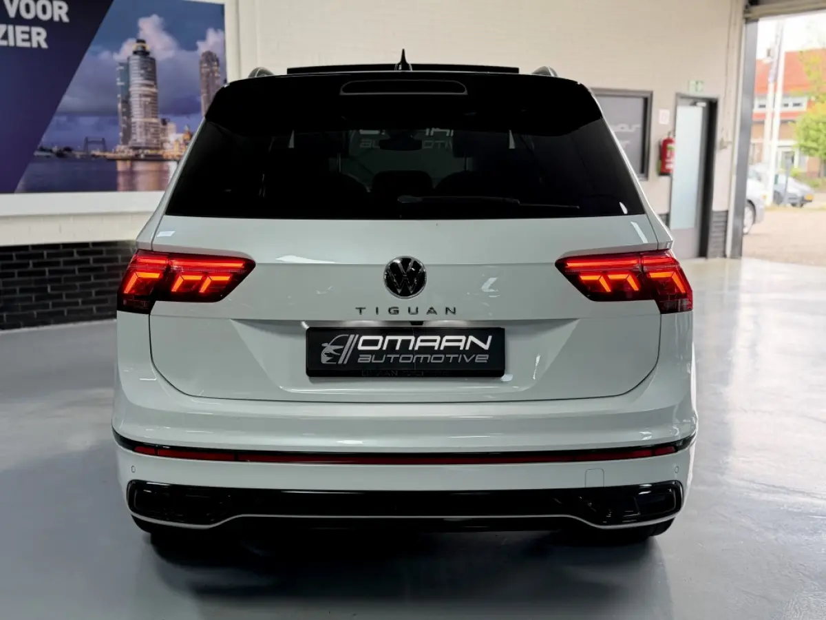 1.5 TSI R-Line PANO HUD LANE ACC