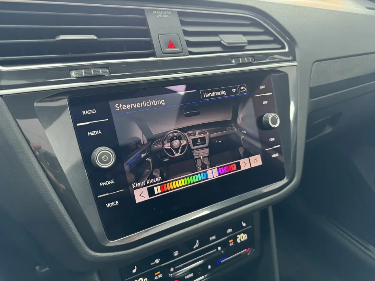 1.5 TSI R-Line PANO HUD LANE ACC
