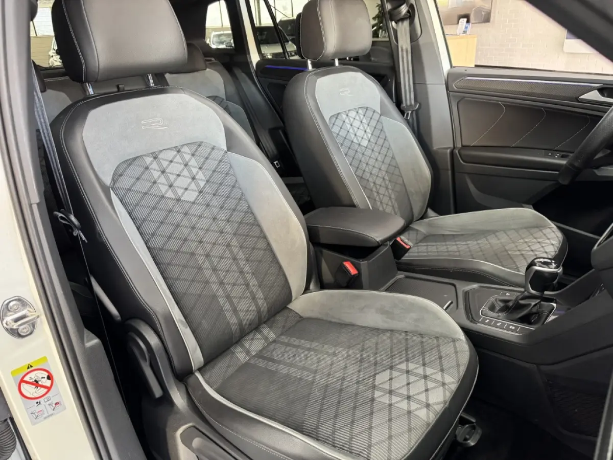 1.5 TSI R-Line PANO HUD LANE ACC