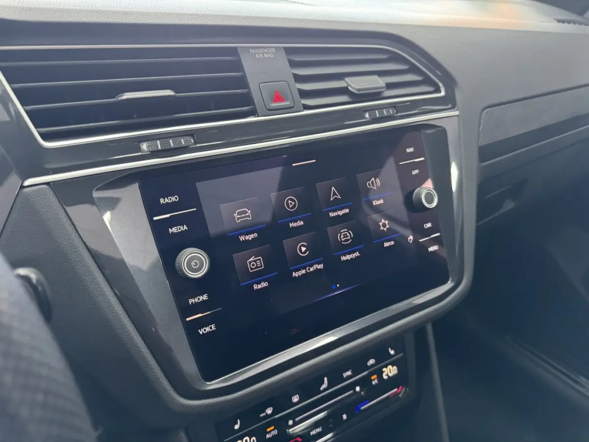 1.5 TSI R-Line PANO HUD LANE ACC