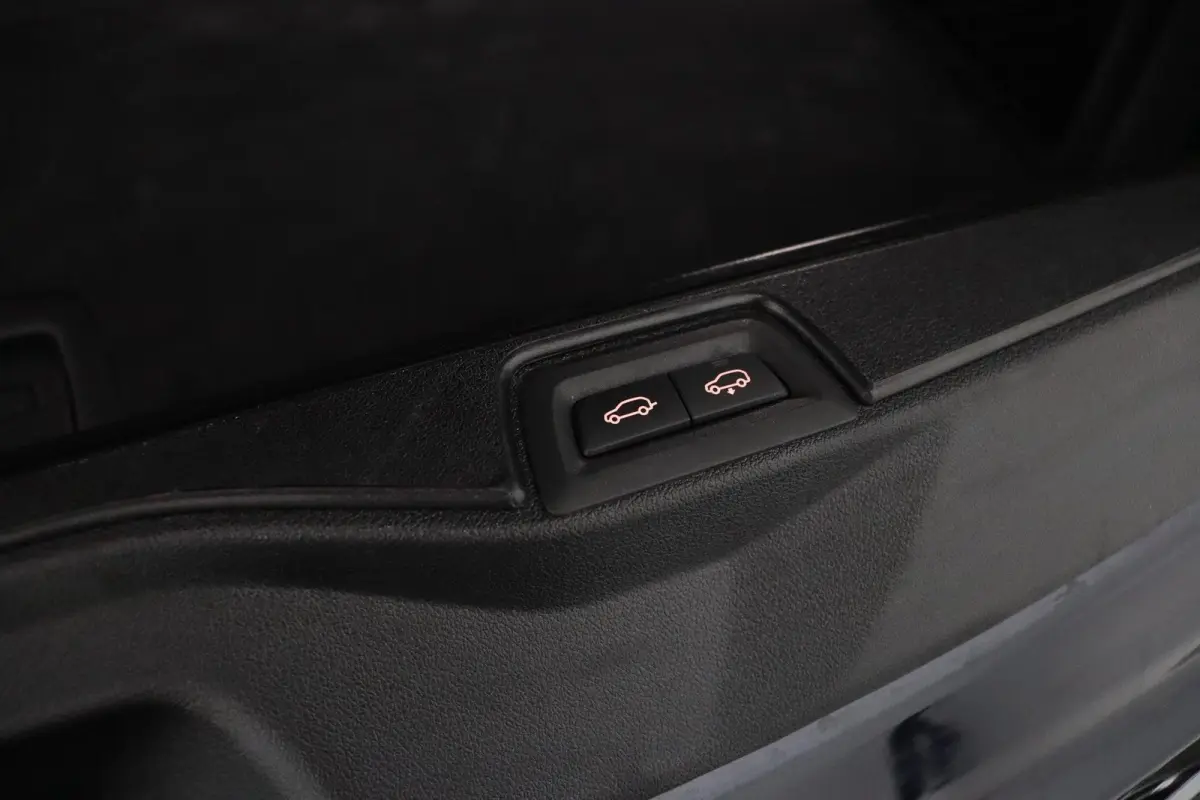 xDrive50e | M-Sport Pro | Trekhaak | M-Sportstoelen Professional | Harman/Kardon | 22inch | Alcantara dak