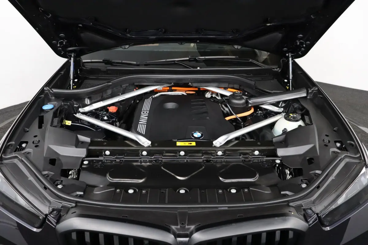xDrive50e | M-Sport Pro | Trekhaak | M-Sportstoelen Professional | Harman/Kardon | 22inch | Alcantara dak