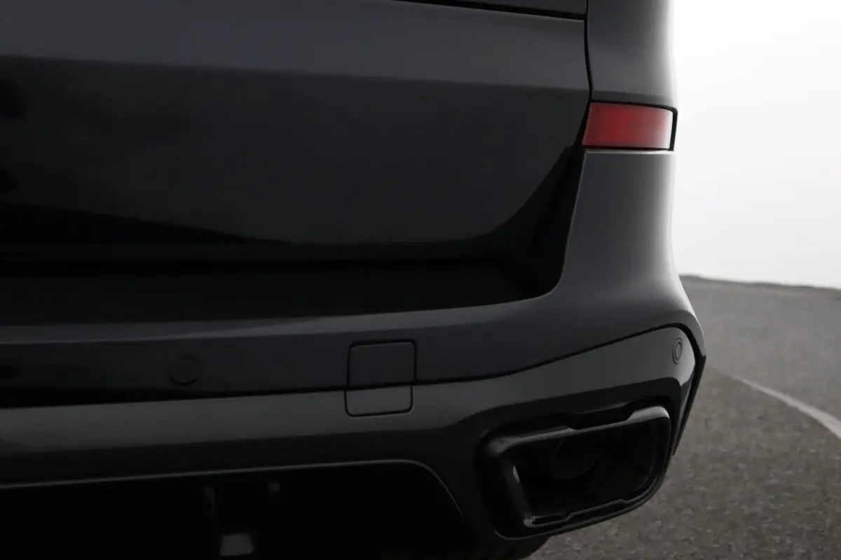 xDrive50e | M-Sport Pro | Trekhaak | M-Sportstoelen Professional | Harman/Kardon | 22inch | Alcantara dak