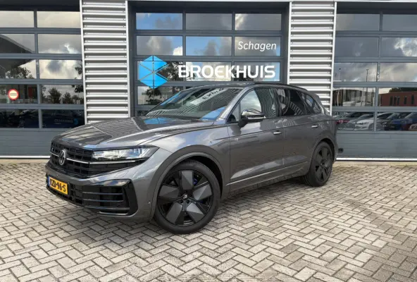 3.0 TSi eHybrid 4MOTION 462 pk R-line | Trekhaak elek. uitklapbaar | 21 inch LM-Velgen | Achteruitrijcamera |