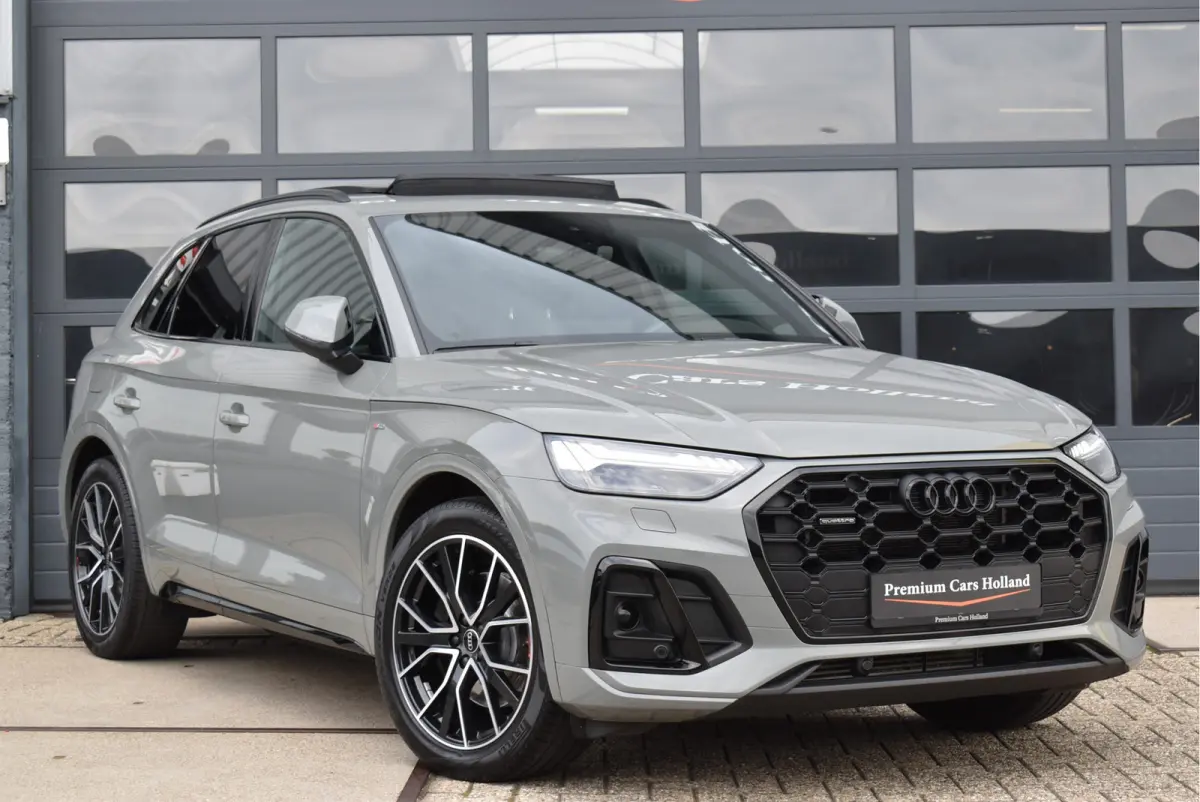 55 TFSI e S-Line 367 Pk Quantum Grey Exclusive Pano Luchtvering ACC Sfeer 20 Inch