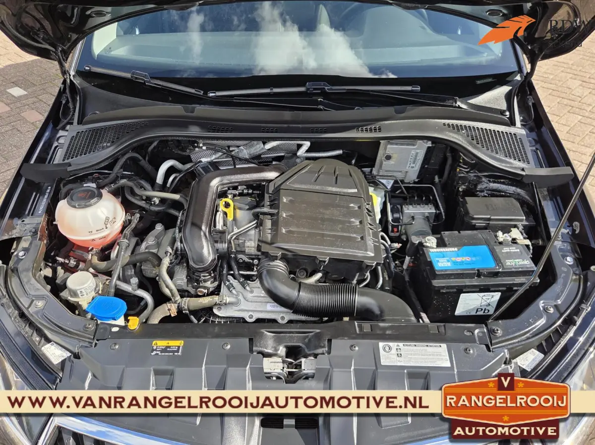 1.0 TSI Clever, clima, cruise, navi, 15" lmv