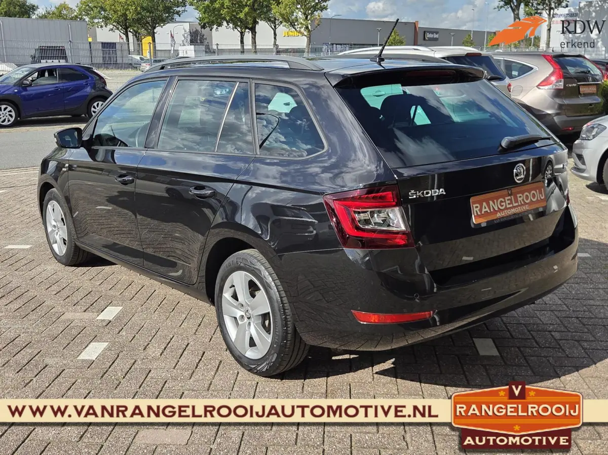 1.0 TSI Clever, clima, cruise, navi, 15" lmv