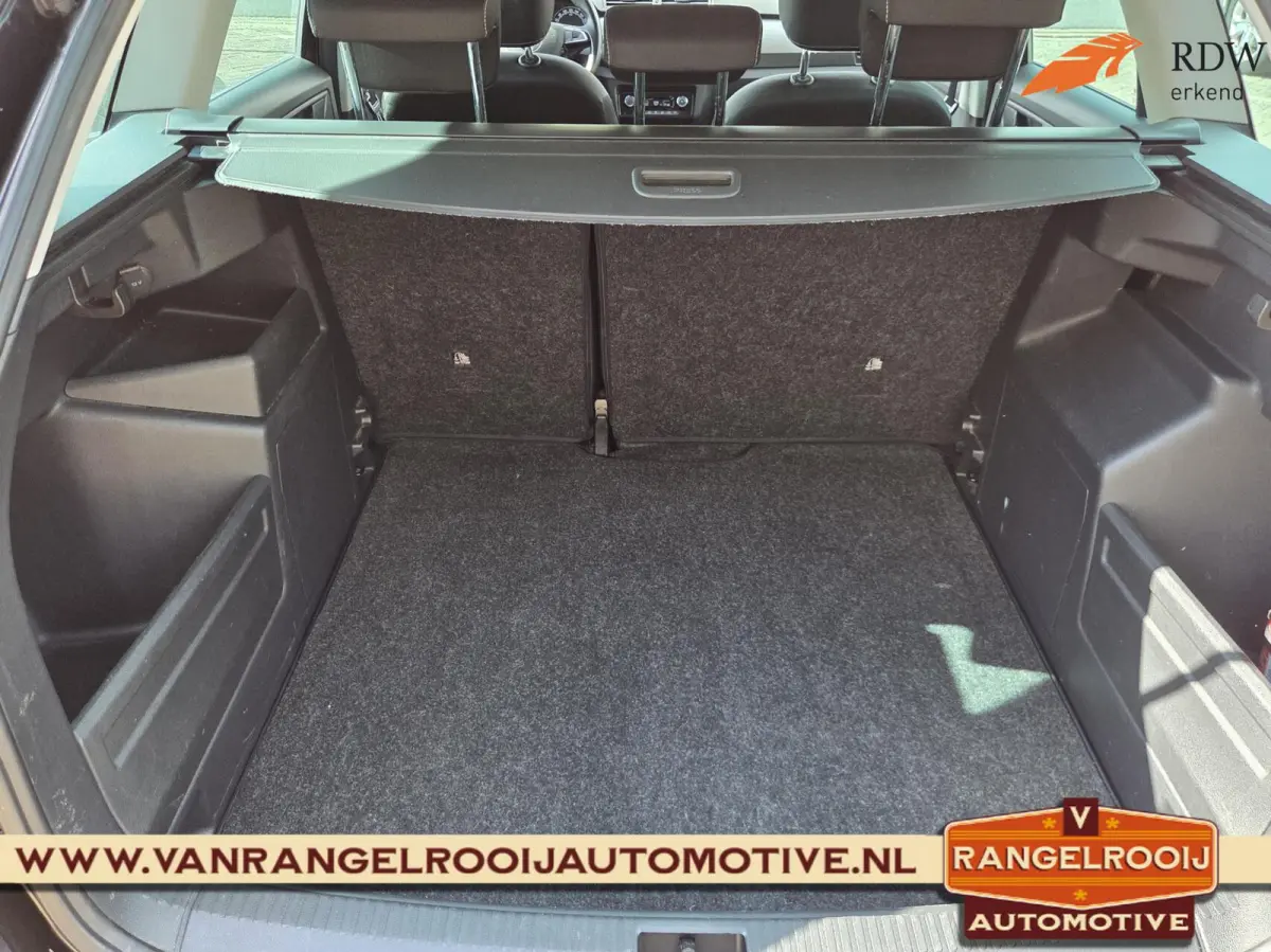 1.0 TSI Clever, clima, cruise, navi, 15" lmv