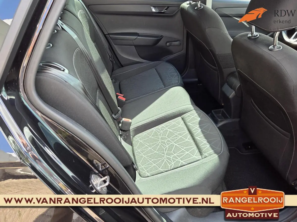 1.0 TSI Clever, clima, cruise, navi, 15" lmv