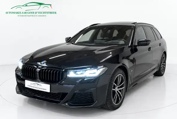 530e xDrive M-Sport - Pano - Laser - Trekhaak - 360