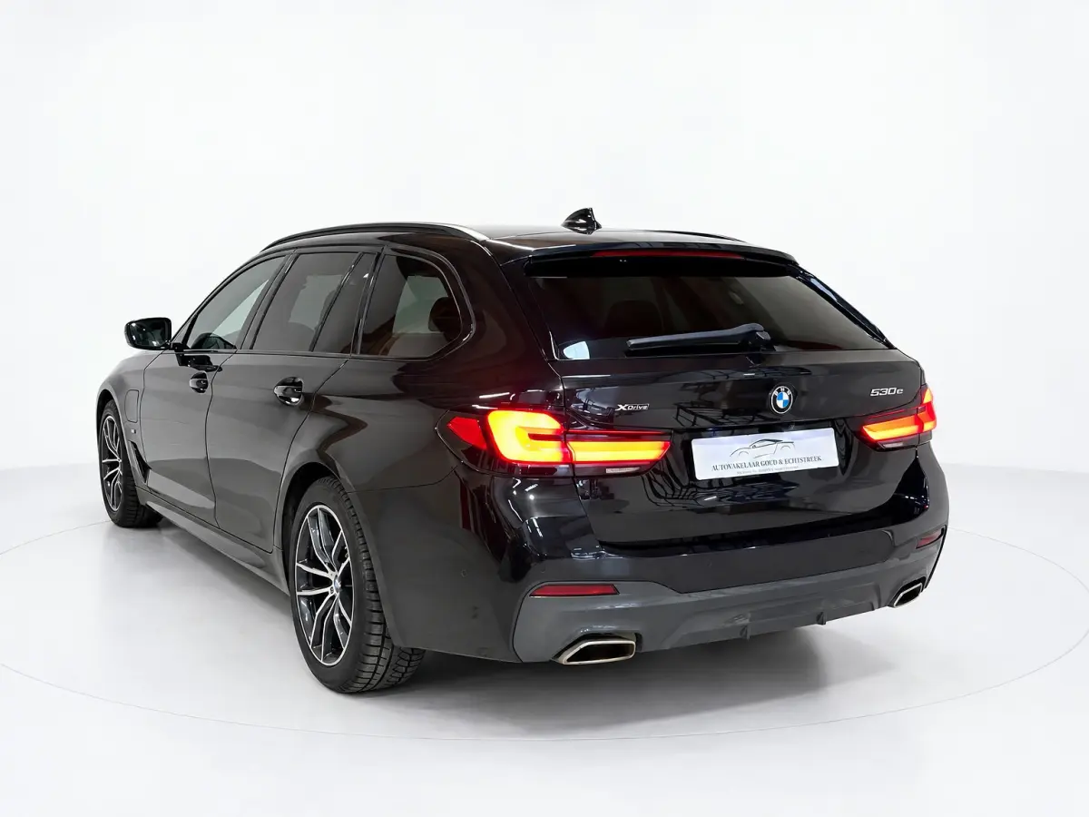 530e xDrive M-Sport - Pano - Laser - Trekhaak - 360