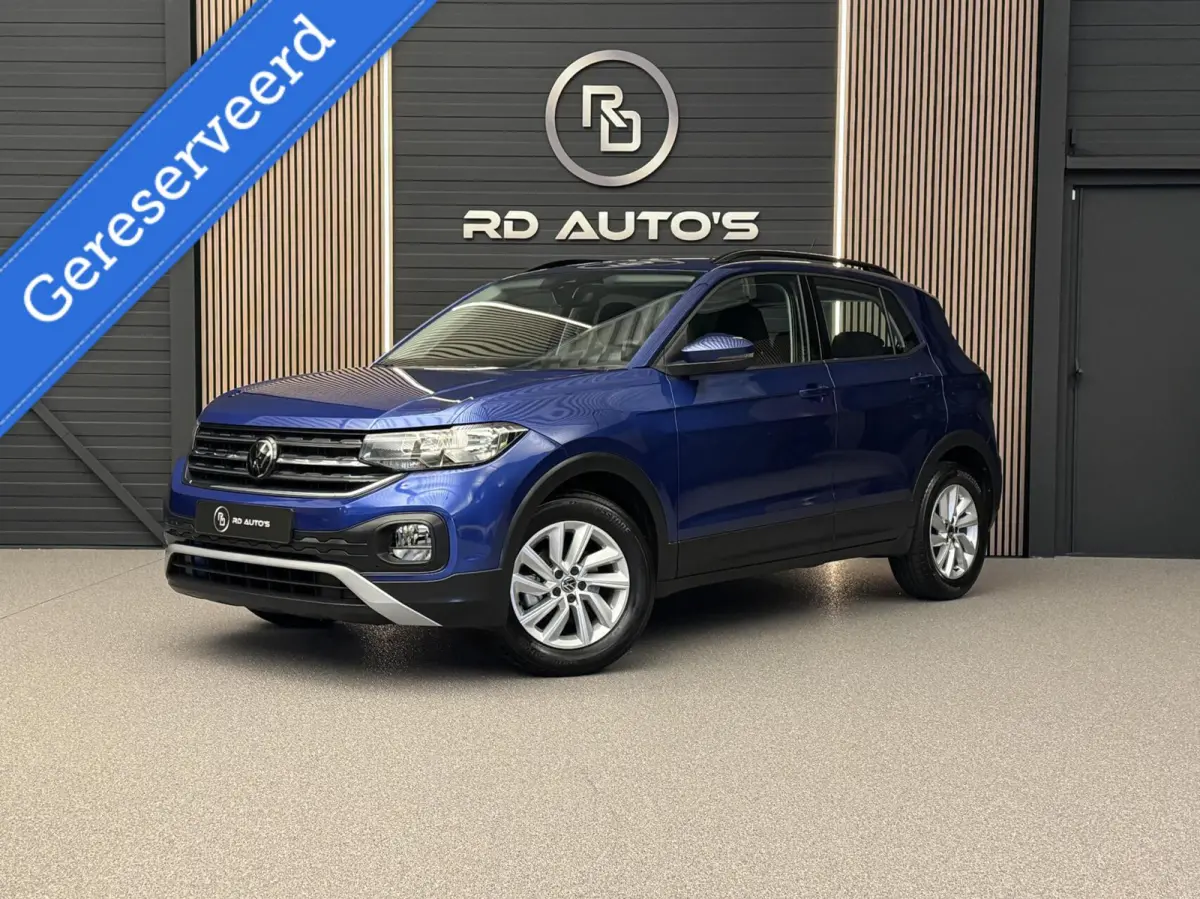 1.0 TSI/ NAP/ Camera/ ACC/ CarPlay/ lane assist