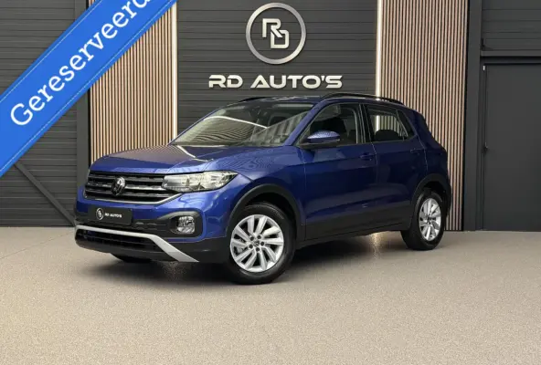 1.0 TSI/ NAP/ Camera/ ACC/ CarPlay/ lane assist