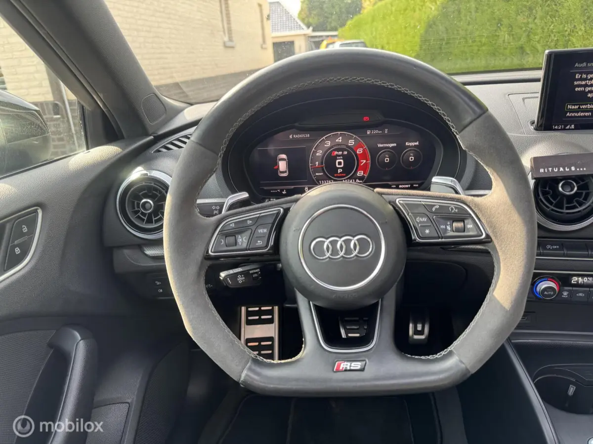 RS3 2.5 TFSI RS3 quattro PANO/ SCHAAL / NARDO / DIGITAL